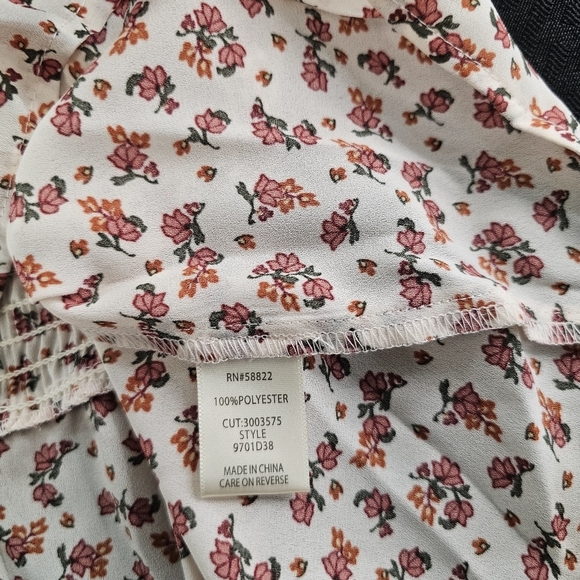 Max Studio Top - Picture 6 of 6